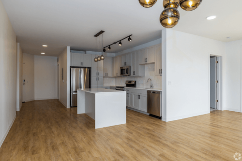 2025-06/2200 B8 kitchen 12MdWR1749646450.PNG